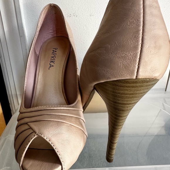 Light Pink Open Toe Heels by Paprika Size 8 - Picture 3 of 4